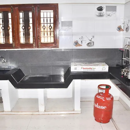 Sri Annamalaiyar Guest House Tiruvannamalai Exterior photo